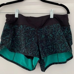 Lululemon speed up low rise running short
